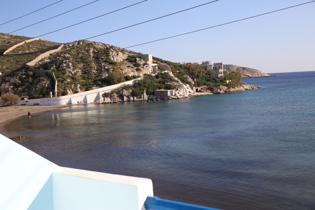 Vari Beach Hotel Екстер'єр фото