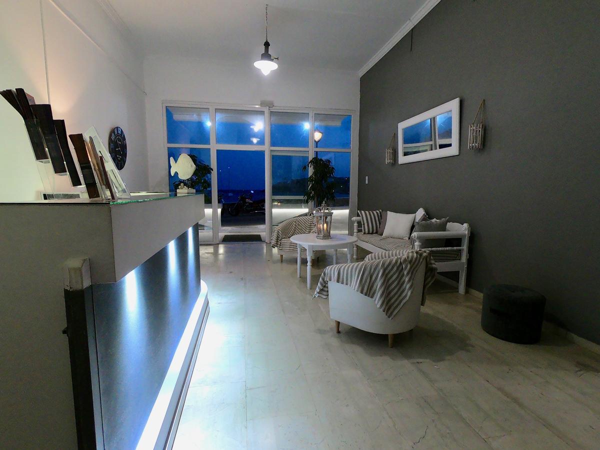 Vari Beach Hotel Екстер'єр фото