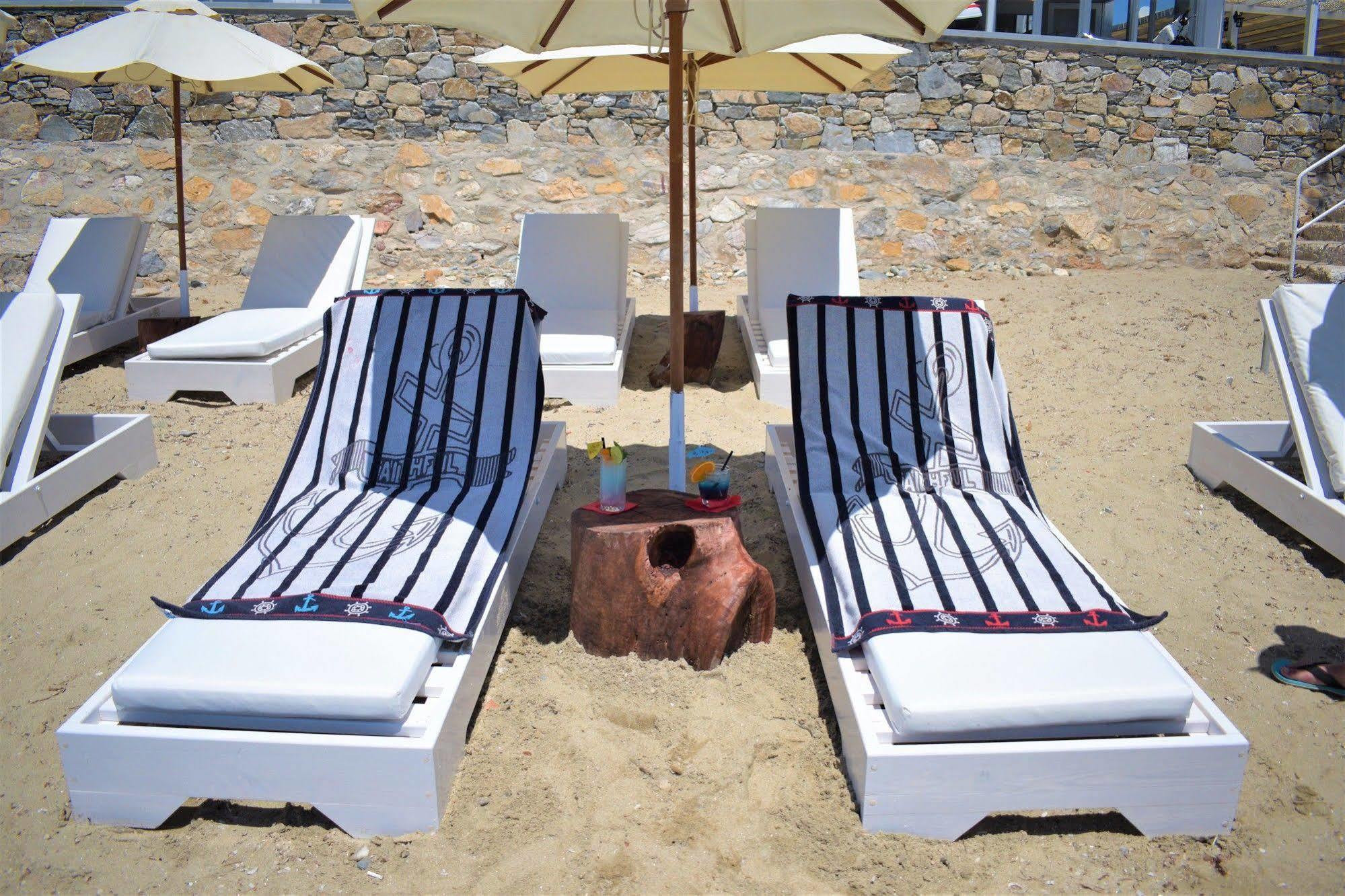 Vari Beach Hotel Екстер'єр фото